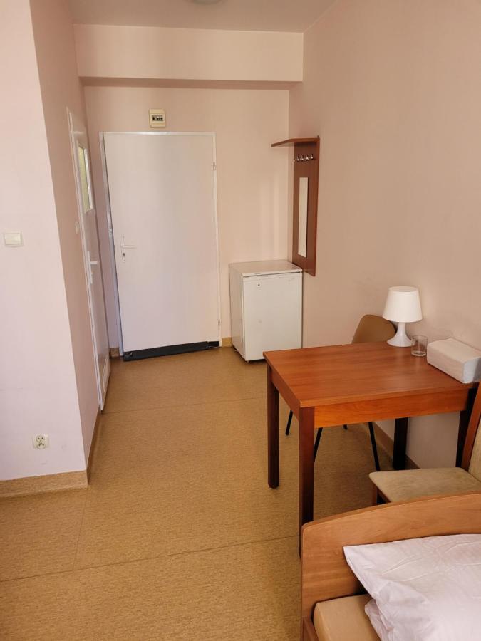 Dom Opieki Nestor Hotel Warsaw Exterior photo